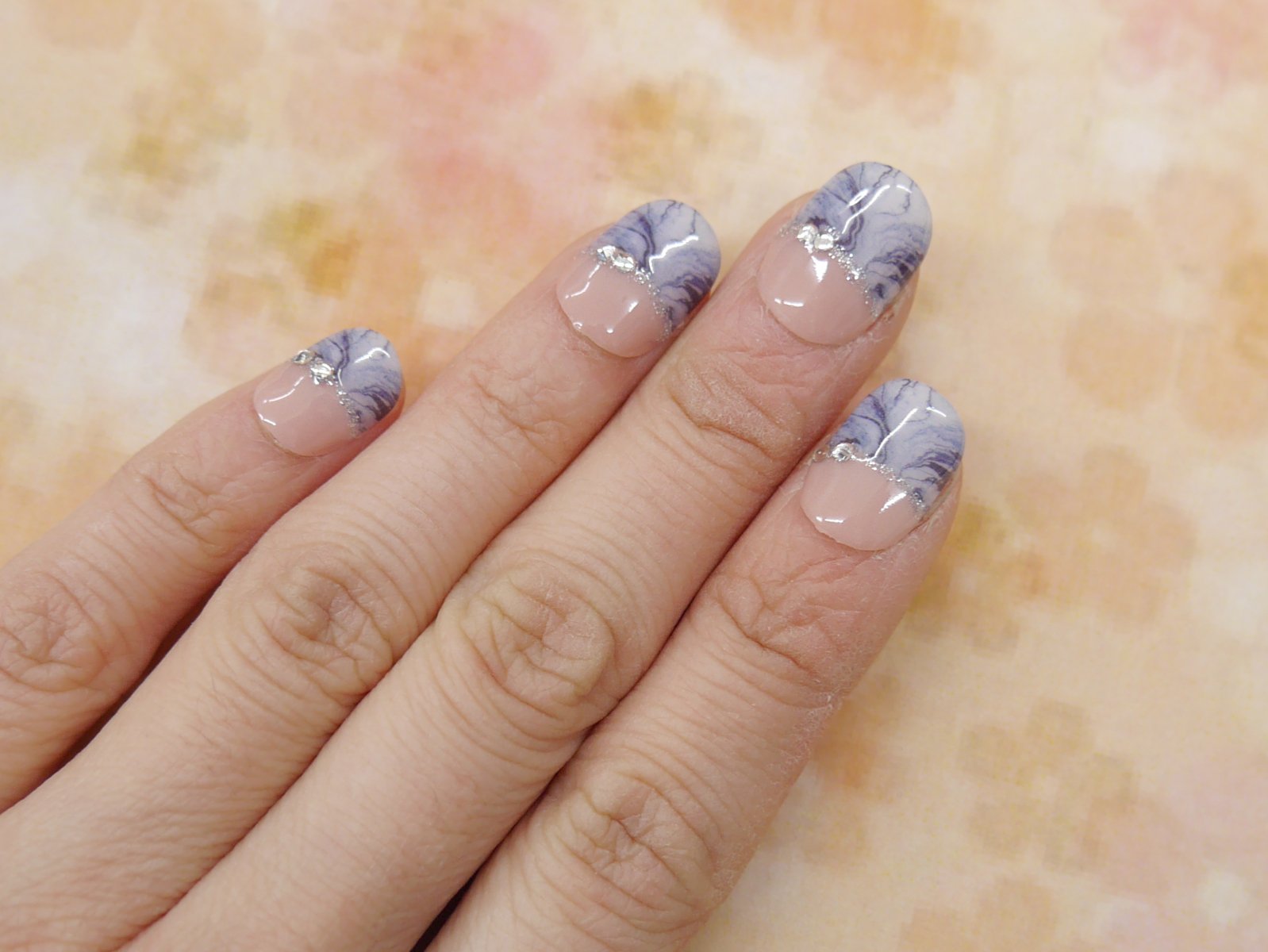 大理石フレンチ ショートネイル Rabbit Nail