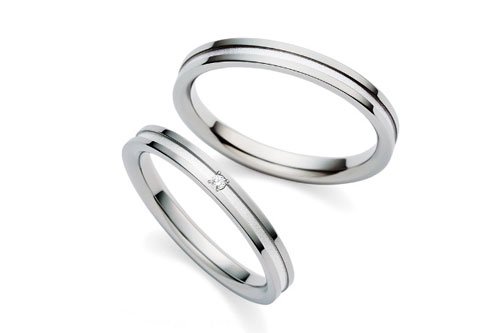 傷が付きにくい鍛造指輪　結婚指輪　itumo　チタンプラチナ900　３万円台