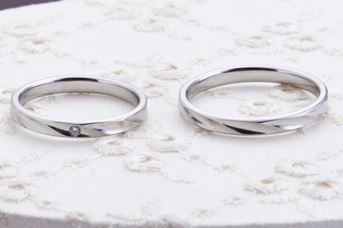 結婚指輪　soyokaze　プラチナ585　５万円台
