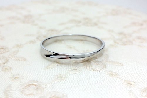 結婚指輪　リアン　K18ホワイトゴールド　5万円台