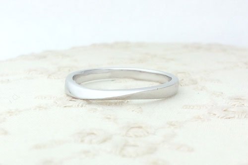 プルーヴE K10ホワイトゴールド　２万円台　結婚指輪　Ｐｒｅｕｖｅ（プルーヴ）