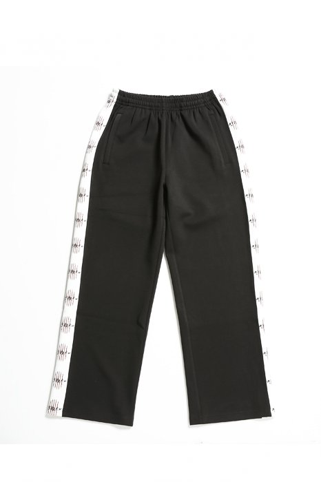 pants with white line