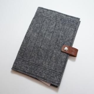 キルギス TUMAR ノートブックカバー グレー