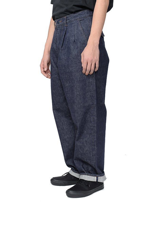 Very Goods | GraphpaperColorfast Denim Two Tuck Pants