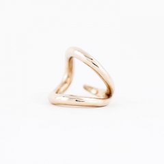 SASAI<br /> Loop ring in Brass