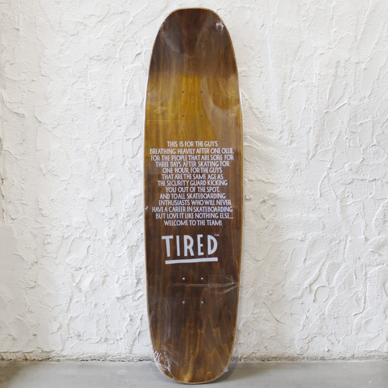 Tired å / LONG T LOGO SKATEBOARD