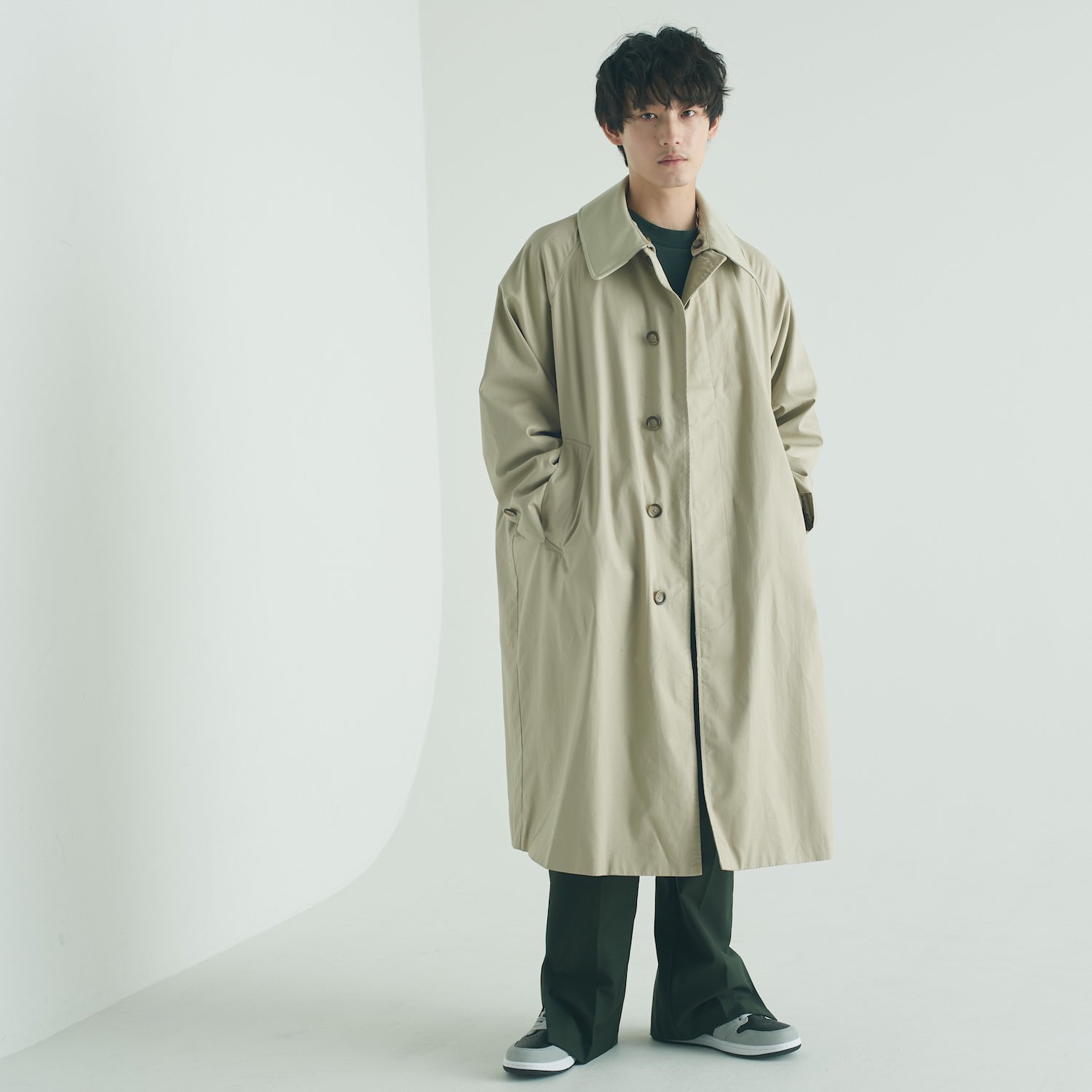 EFILEVOL エフィレボル /TAICHI MUKAI x EFILEVOL Bal collar coat| EFILEVOL(エフィレボル)  / THE NERDYS(ザ ナーディーズ) 公式通販 | BIN(ビン)中目黒