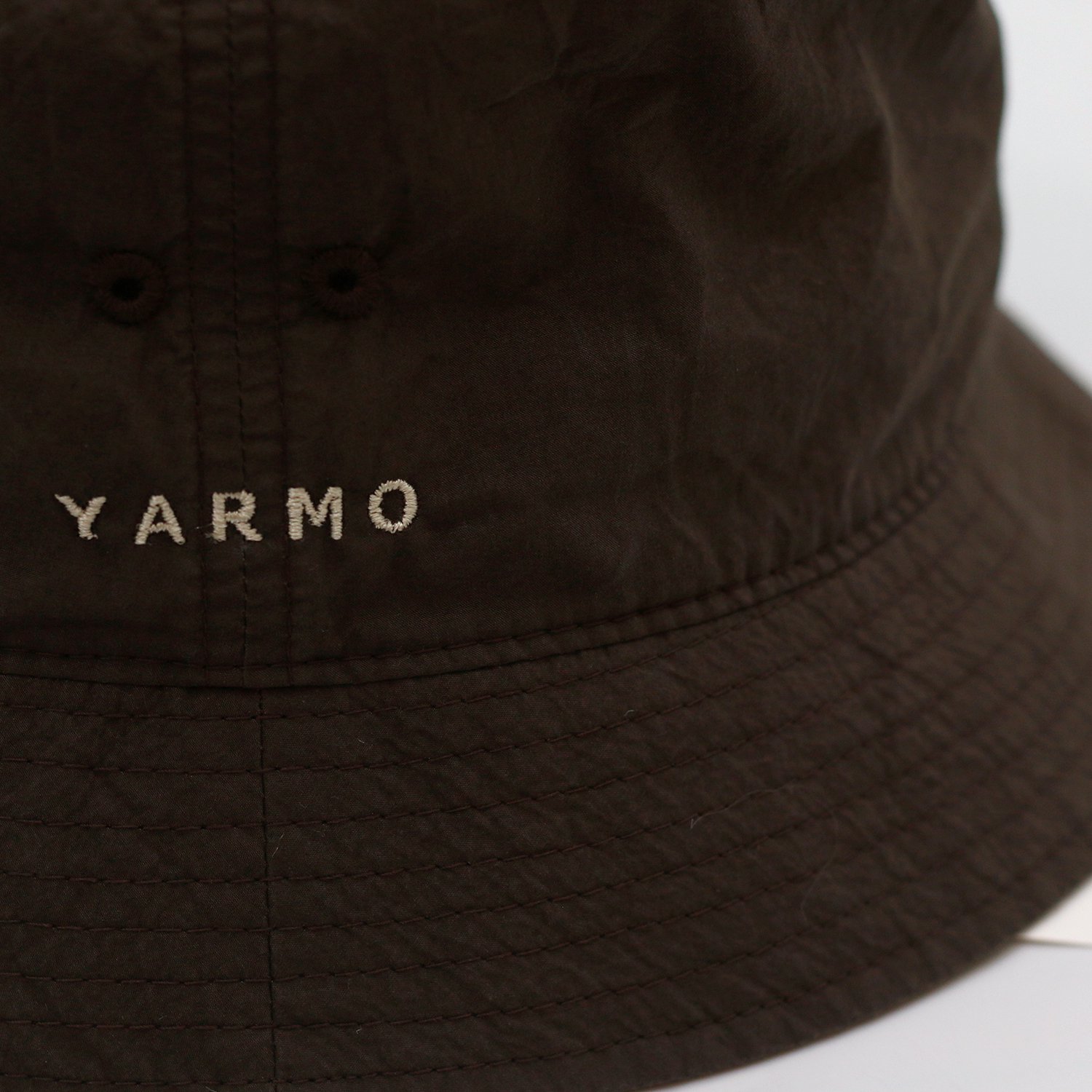 白 フリル付 新品未使用 完売カラー ユニセックス yarmo ヤーモ