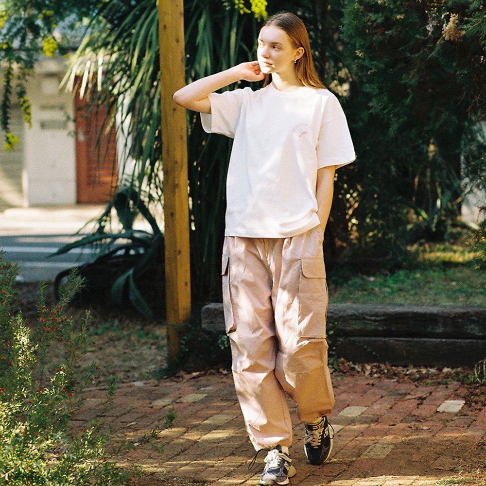 <img class='new_mark_img1' src='https://img.shop-pro.jp/img/new/icons8.gif' style='border:none;display:inline;margin:0px;padding:0px;width:auto;' />CONICHIWA bonjour / Cb WIDE CARGO PANTS