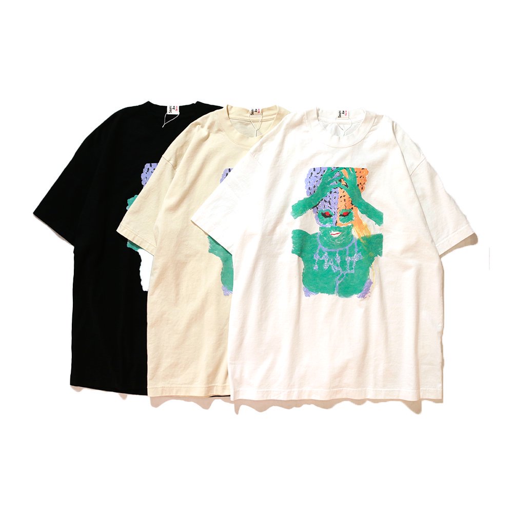 <img class='new_mark_img1' src='https://img.shop-pro.jp/img/new/icons8.gif' style='border:none;display:inline;margin:0px;padding:0px;width:auto;' />SOUNDS AWESOME / Bjork T-shirt