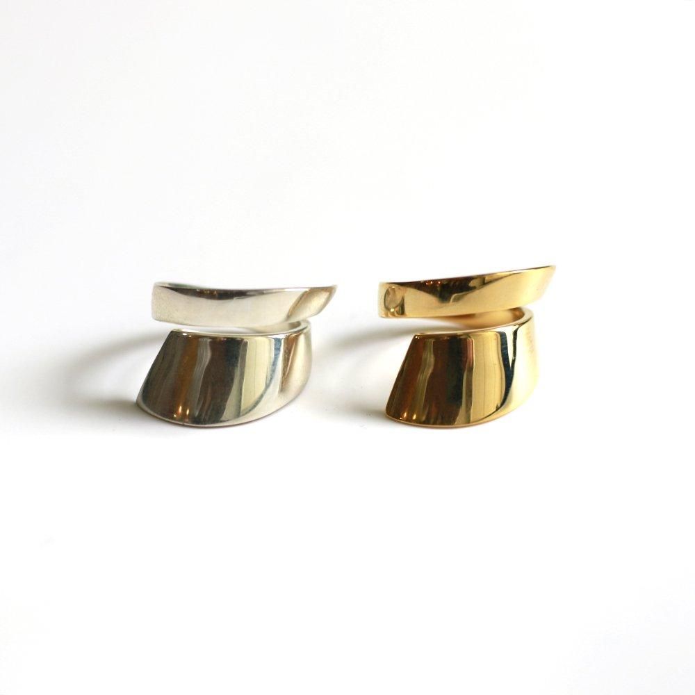 <img class='new_mark_img1' src='https://img.shop-pro.jp/img/new/icons8.gif' style='border:none;display:inline;margin:0px;padding:0px;width:auto;' />SASAI / Helix Ring