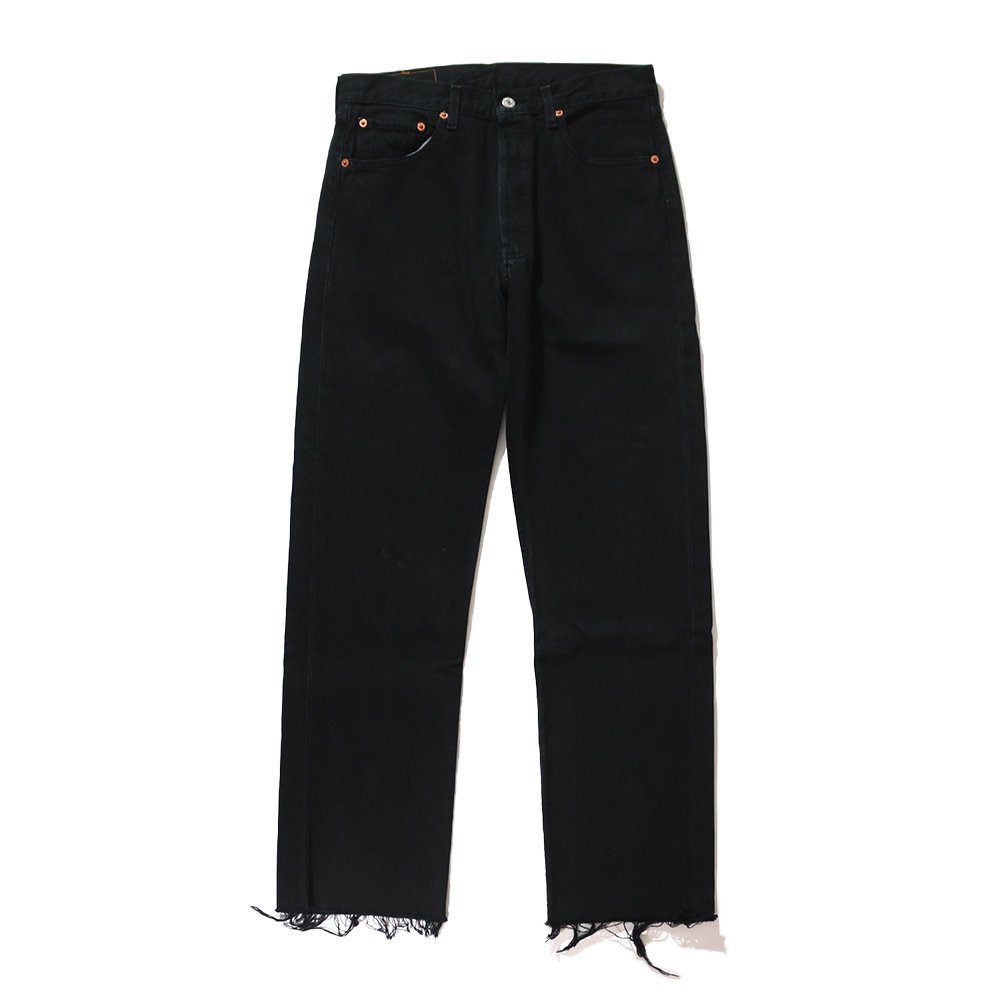 <img class='new_mark_img1' src='https://img.shop-pro.jp/img/new/icons8.gif' style='border:none;display:inline;margin:0px;padding:0px;width:auto;' />Vintage Clothes / Levi's 501 Black Denim Pants(W32/L34)