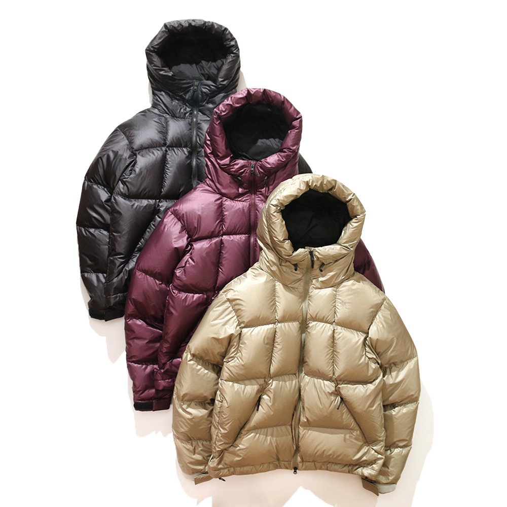 <img class='new_mark_img1' src='https://img.shop-pro.jp/img/new/icons8.gif' style='border:none;display:inline;margin:0px;padding:0px;width:auto;' />Goldwin / PERTEX QUANTUM Down Parka