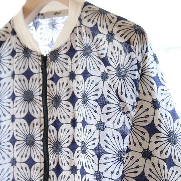 efiLevol(エフィレボル) / Flower Printed Linen Blouson(フラワー