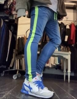players 蛍光ライン デニムジョガースキニーパンツ Bonds Snsと連動したユーチューバー タレント モデルとコラボ等を展開するブランド直営店 players 蛍光ライン デニムジョガースキニーパンツ Bonds Snsと連動したユーチューバー タレント モデルとコラボ等を展開するブランド直営店