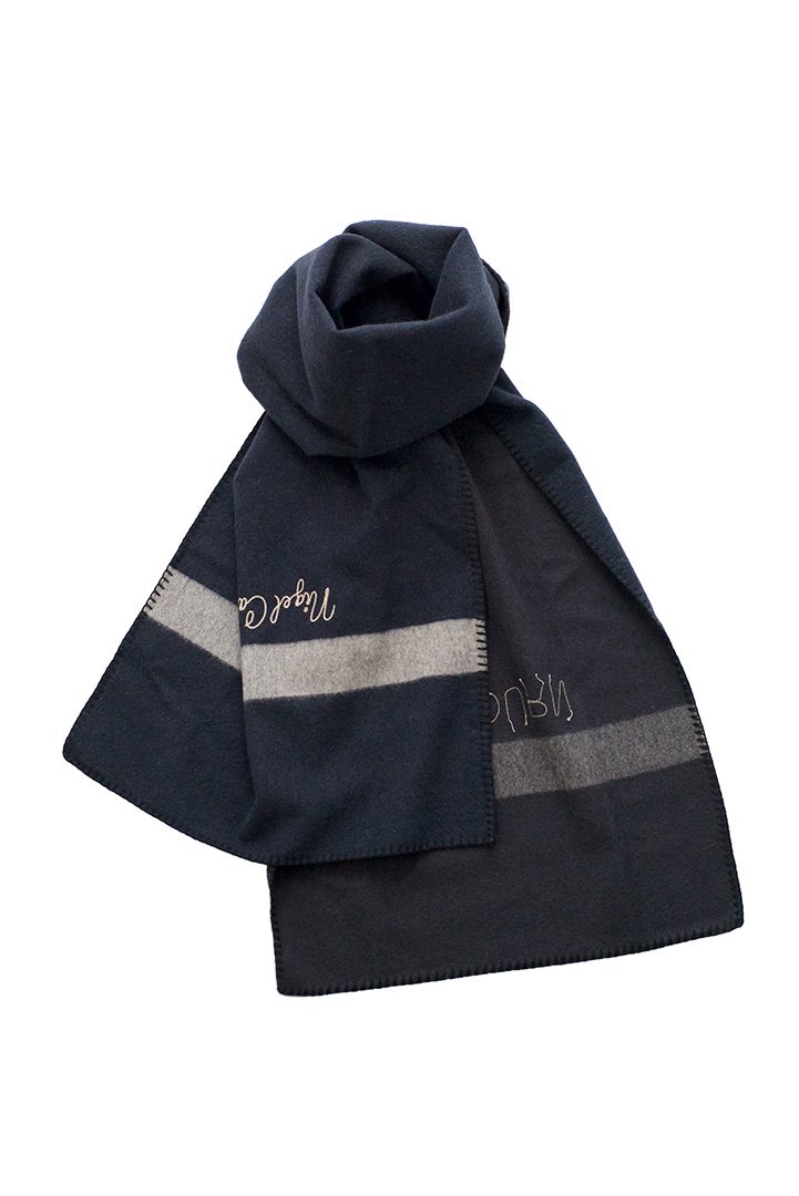 半額特販 ナイジェルケーボン ストールEMBROIDERY STOLE DARK NAVY