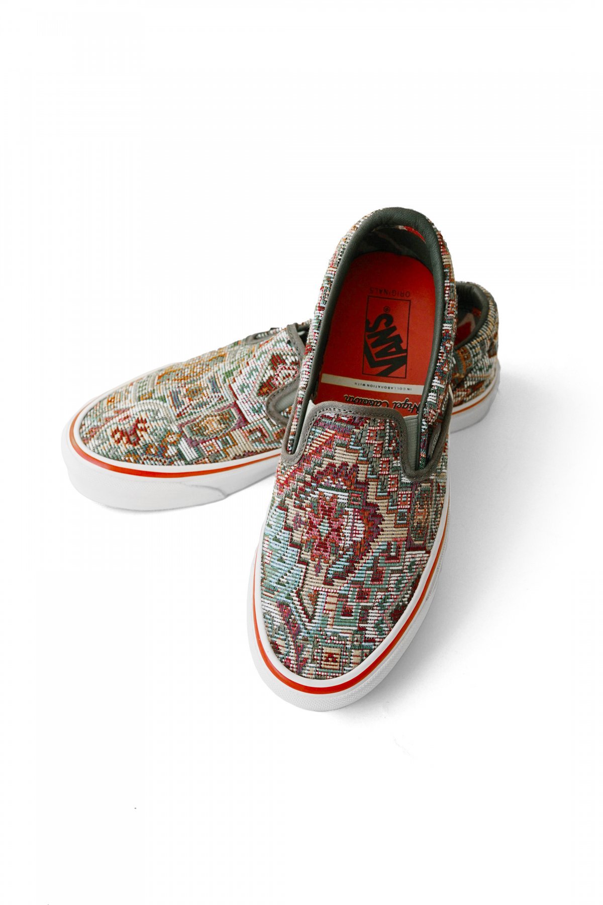 Vans fleur rouge on sale brodé