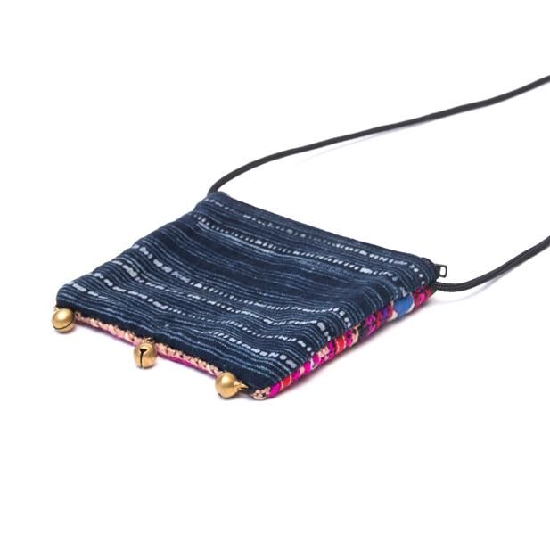 ThongPua モン族ヴィンテージ刺繍のネックポーチ Type.1｜旅する雑貨屋