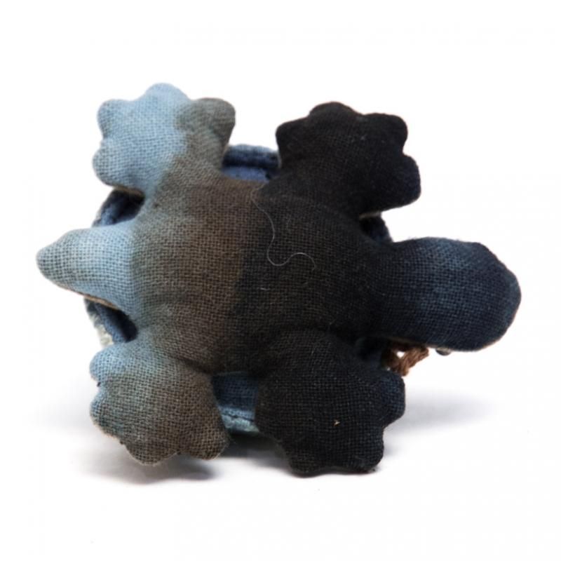 藍染め 手縫いのかわいいカメさん Type.7（8種）｜旅する雑貨屋