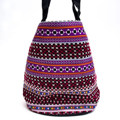 モン族 民族刺繍古布を使用したハンドバッグ（パープルｘブラック）