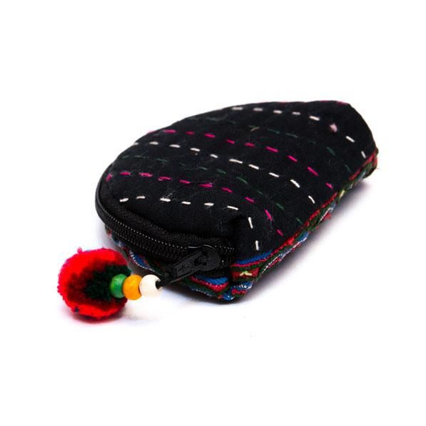 白モン族 手刺繍 ぐるぐる模様 ミニポーチ（B） ｜旅する雑貨屋