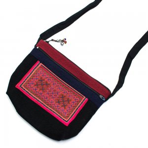ThongPua モン族刺繍古布の肩掛けポシェット Type.4