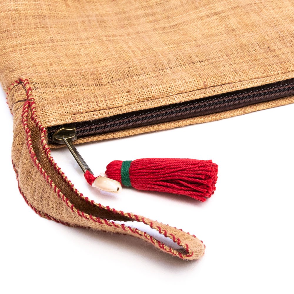 ThongPua モン族刺繍古布のタッセル付きポーチ Type.5