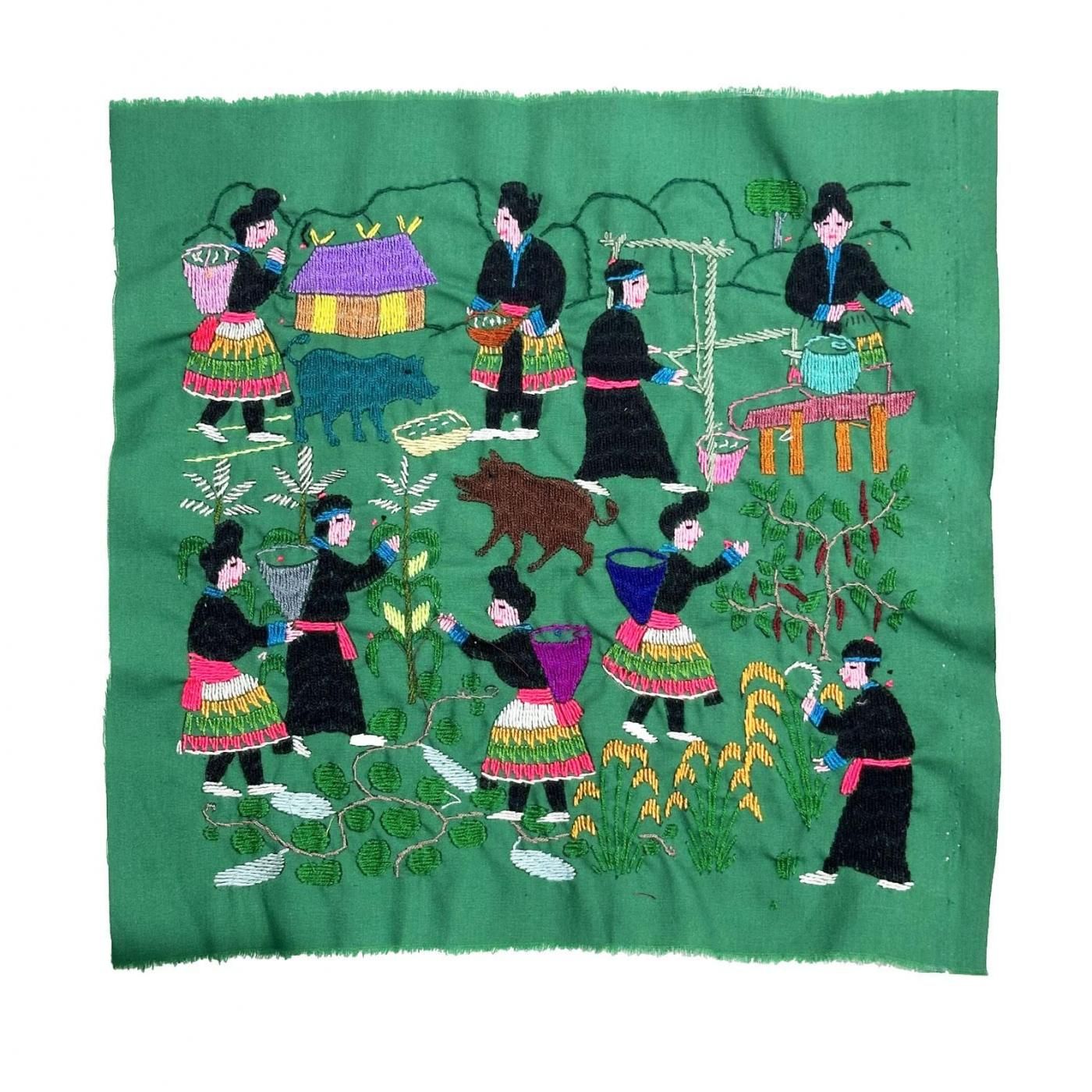 ラオス モン族の生活様式を表した刺繍布（大） Type.1｜旅する雑貨屋