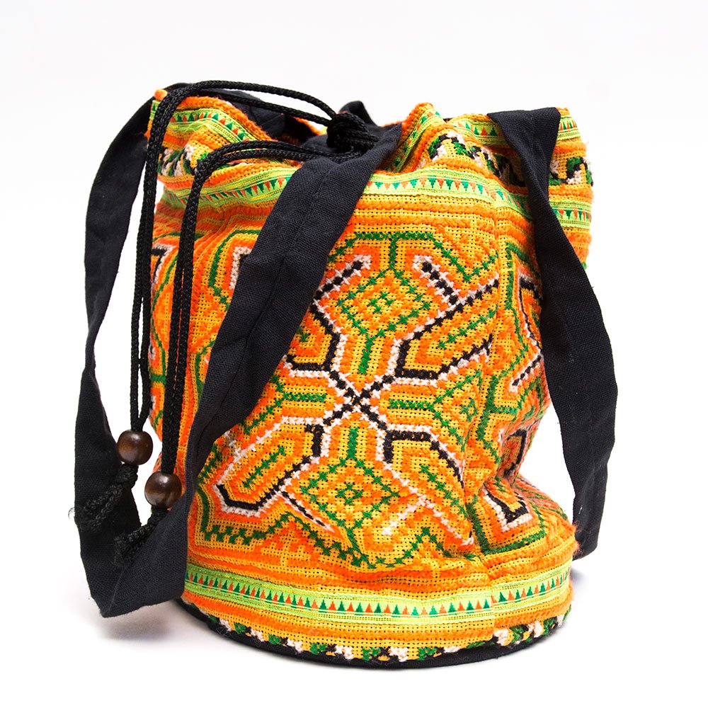 モン族 民族刺繍の古布を使用した手提げバッグ（巾着仕様）｜旅する雑貨屋 ゆいゆい堂