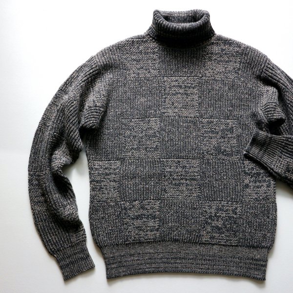 LOOP & WEFT / ONLINE SHOP / LWK1014 - MERINO SUPER LAMB SWITCH