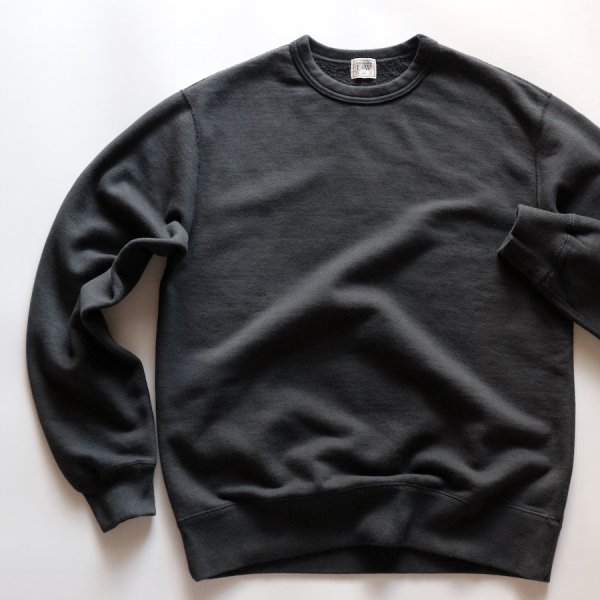 SZ VINTAGE PINBORDER KNIT CREWNECK SWEATSHIRT