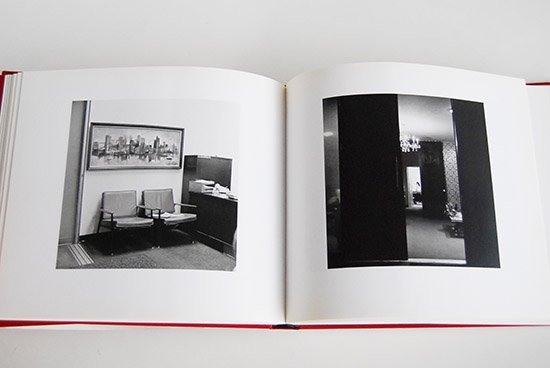 Robert Adams WHAT WE BOUGHT: THE NEW WORLD ロバート・アダムス 写真集 - 古本買取 2手舎/二手舎  nitesha 写真集 アートブック 美術書 建築