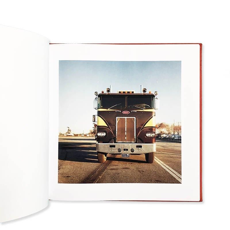 William Eggleston: 2 1/4 Sixth editionウィリアム・エグルストン - 古本買取 2手舎/二手舎 nitesha  写真集 アートブック 美術書 建築