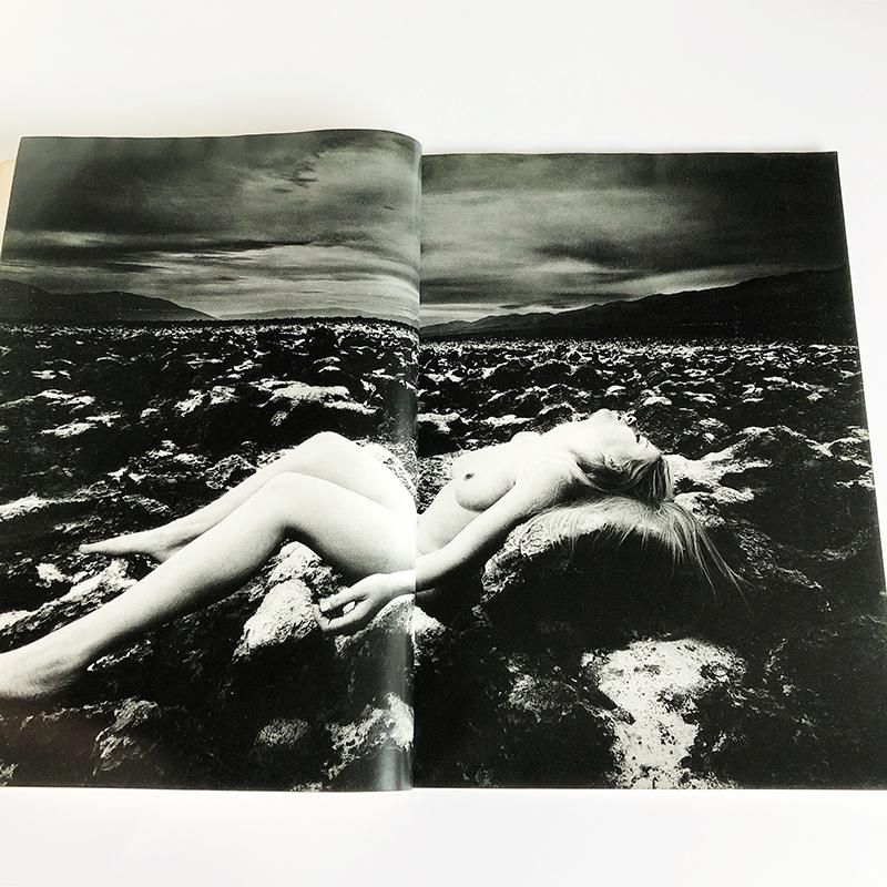 生活家電 冷蔵庫 NUDE by Kishin Shinoyama *signed - 古本買取 2手舎/二手舎 nitesha 写真集 アートブック 美術書 建築