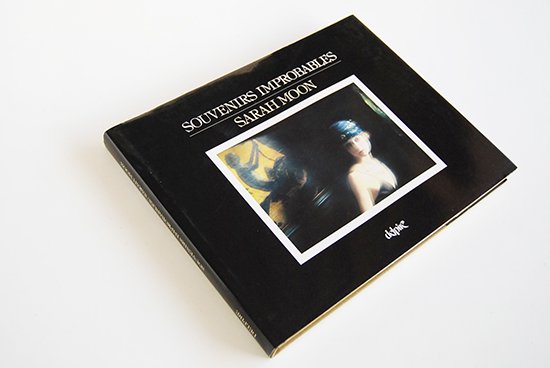 新品】 サラ・ムーン IMPROBABLES」オリジナル版 写真集「SOUVENIRS ...