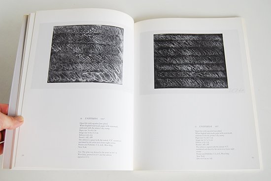 A Catalogue Raisonne of The Printed Graphic Work of CY TWOMBLY Heiner  Bastian サイ・トゥオンブリ カタログレゾネ - 古本買取 2手舎/二手舎 nitesha 写真集 アートブック 美術書 建築