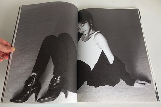 FAKE LOVE Aki Kawasaki, Nobuyoshi Araki 川崎亜紀(浅香唯) 写真集