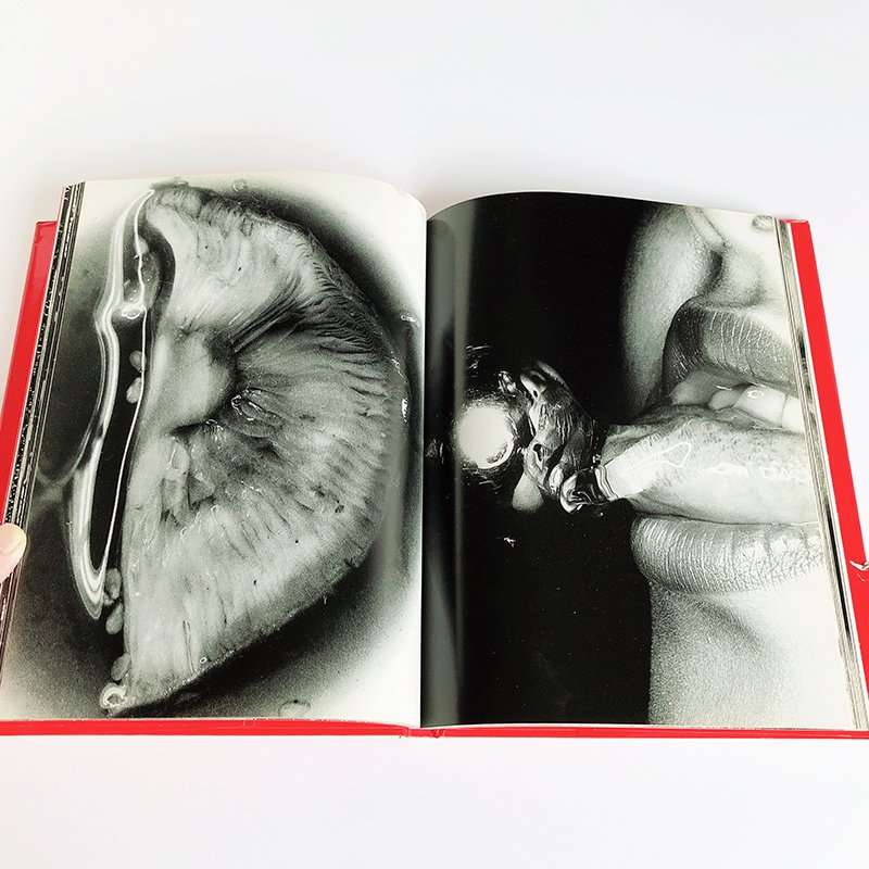 EROTOS by Nobuyoshi Araki - 古本買取 2手舎/二手舎 nitesha 写真集 アートブック 美術書 建築