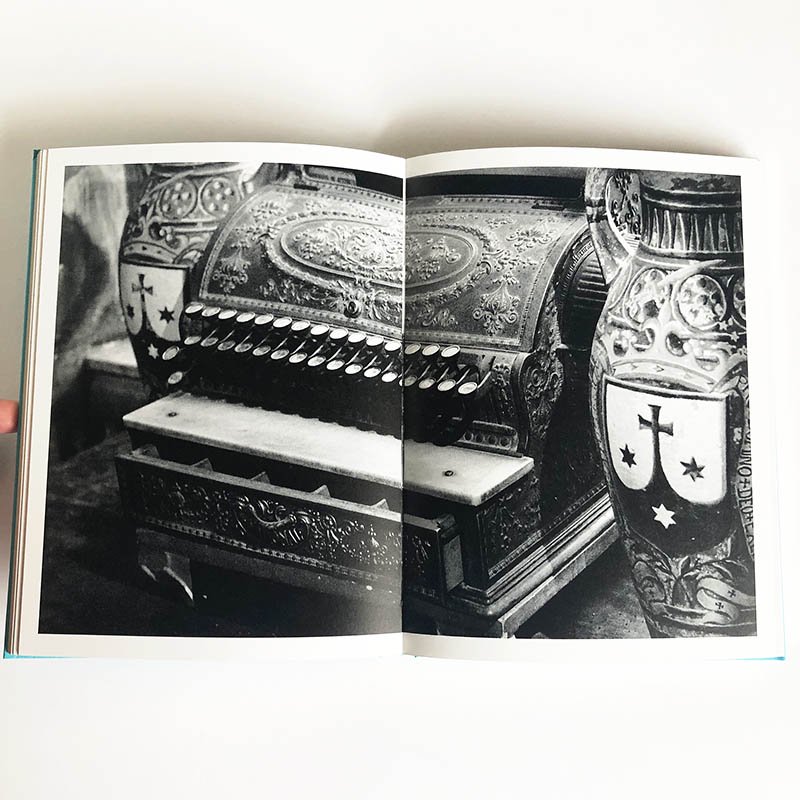 HORTUS SANITATIS by Derek Ridgers published by Gucciホルトゥス