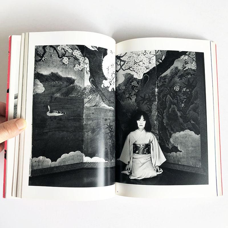 Chrysalis The Works of Nobuyoshi Araki 5 *inscribed copy少女性 