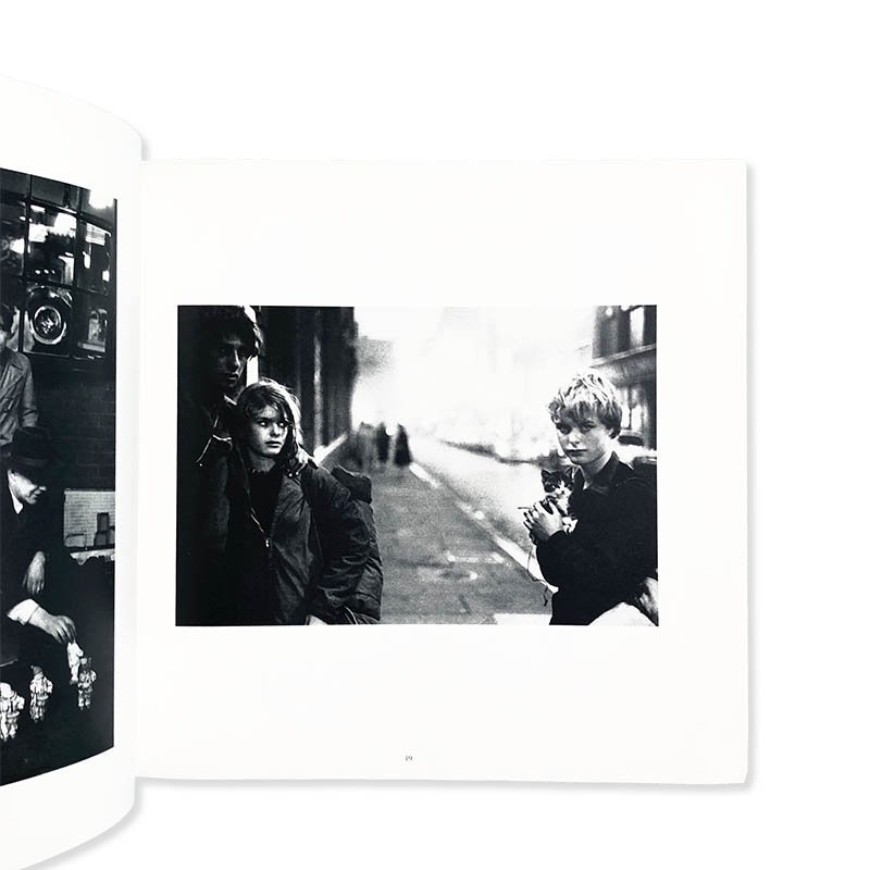Bruce Davidson Photographs *Softcover editionブルース・デビッド 
