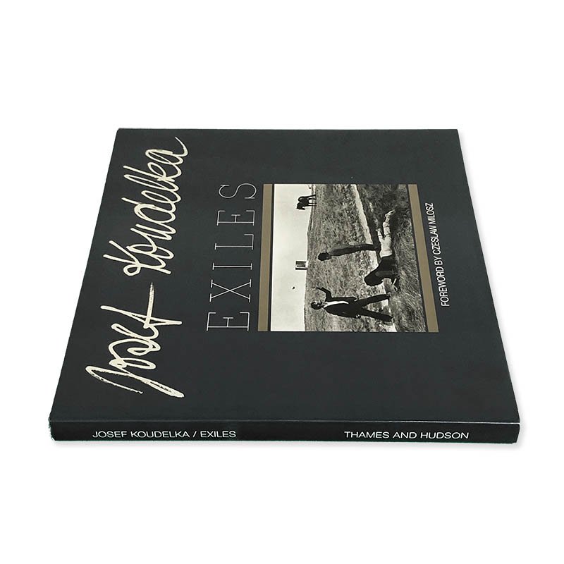 Joseph Koudelka「Exiles」写真集 ハードカバー 1997年刊 ジョセフクーデルカ Thames & Hudson Josef Koudelka (著), Robert Delpire (著)