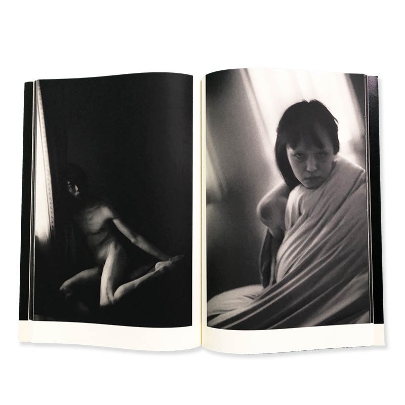 Sakiko Nomura: Kuroyami黒闇 野村佐紀子 - 古本買取 2手舎/二手舎 nitesha 写真集 アートブック 美術書 建築