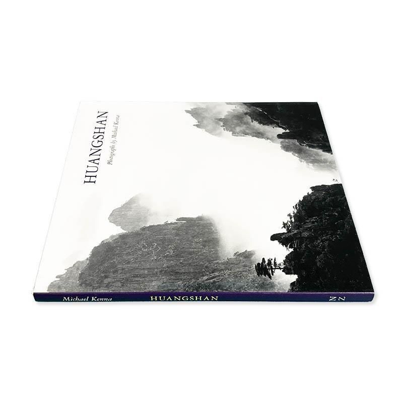 Amazon.co.jp: Huangshan Michael Kenna ハードカバー 黄山 写真