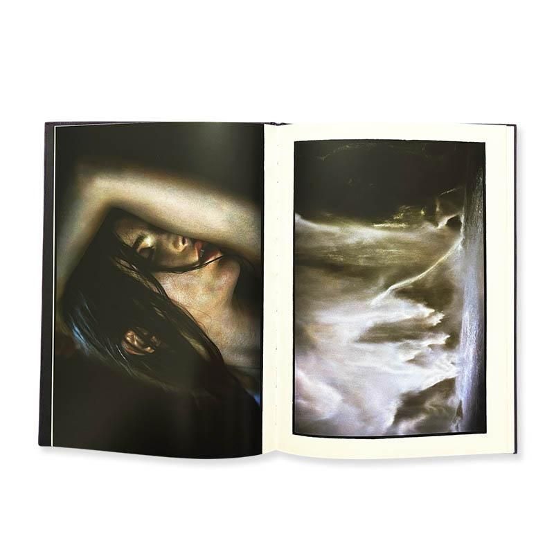 Bill Henson published by Editions Bessardビル・ヘンソン