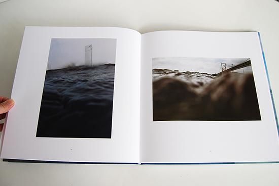 Half awake and half asleep in the water ASAKO NARAHASHI 楢橋
