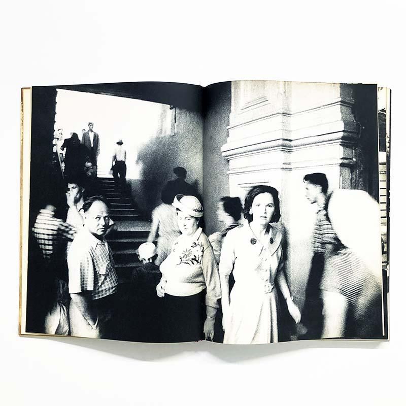 William Klein: MOSCOWモスクワ ウィリアム・クライン - 古本