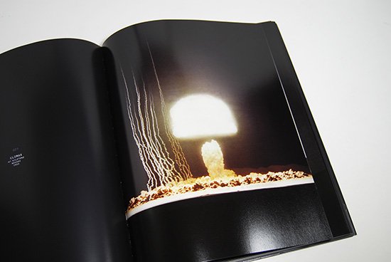 100 SUNS 1945-1962 Michael Light マイケル・ライト 写真集 - 古本