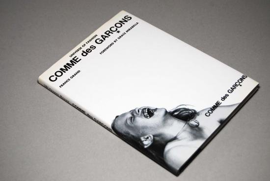COMME des GARCONS Universe of Fashion France Grand 