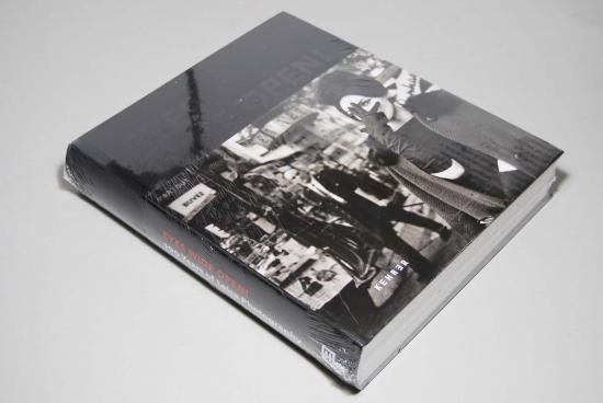 EYES WIDE OPEN! 100 years of Leica photography 展覧会カタログ 新品未開封 unopened -  古本買取 2手舎/二手舎 nitesha 写真集 アートブック 美術書 建築